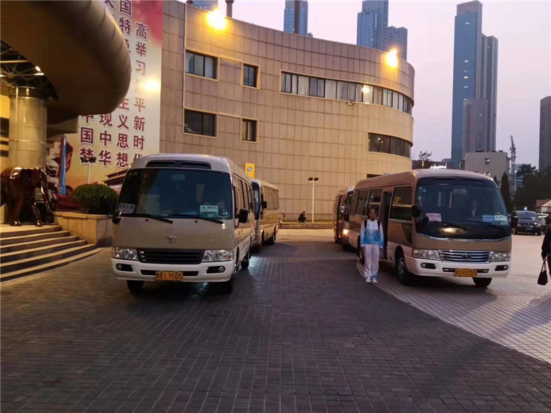 青岛速普瑞租车为青岛2019跨国公司领导人峰会提供活动保障用车!